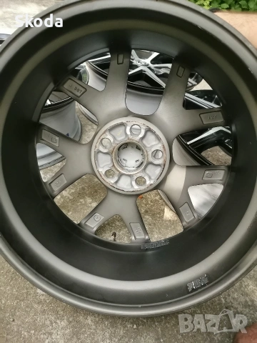 джанти Toyota rav 4 18, снимка 7 - Гуми и джанти - 55256009