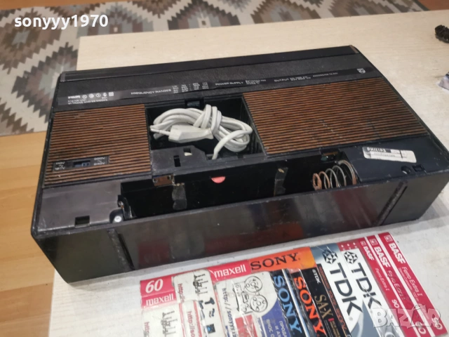 PHILIPS TYPE 22RR522/19R-ВНОС SWISS 0606262047L4, снимка 7 - Радиокасетофони, транзистори - 54803722