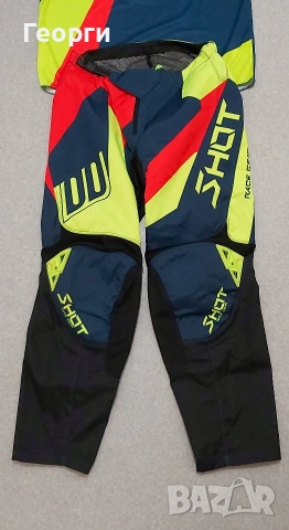 Екип за мотокрос и ръкавици Shot Race Gear M, снимка 3 - Аксесоари и консумативи - 54639934