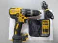 Ударен акумулаторен винтоверт DeWalt DCD796 с зарядно DCB107, снимка 1
