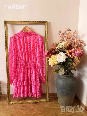 Дамска маркова нежна рокля