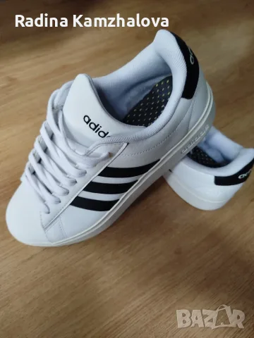 Дамски кецове Adidas 