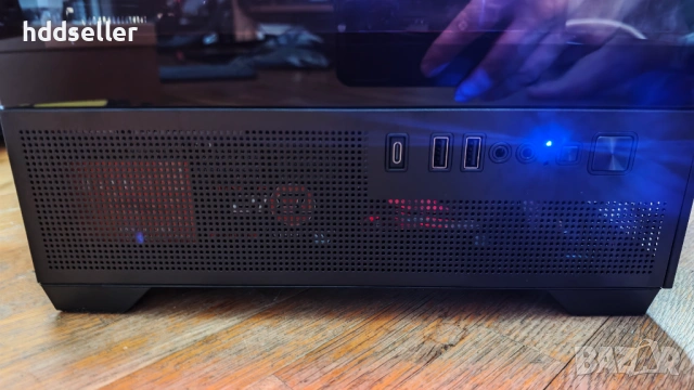 Продавам геймърски компютър RYZEN 5 3600 16GB 1070TI 250GB 1TB , снимка 5 - Геймърски - 54799194