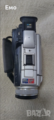 Камкордер Sony DCR- TRV50E, снимка 3 - Камери - 54298661