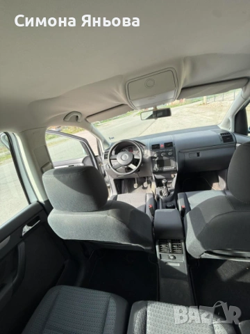 VW Touran 2.0 TDI, снимка 9 - Автомобили и джипове - 54221557