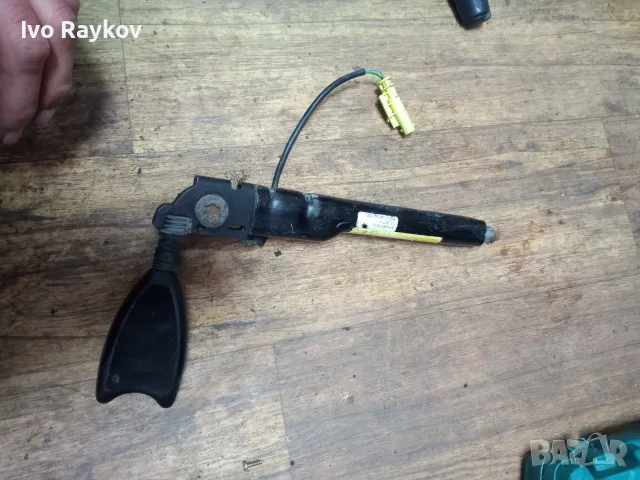 пиротехнически обтегач за преден десен предпазен колан , Opel Adam , 34125712C