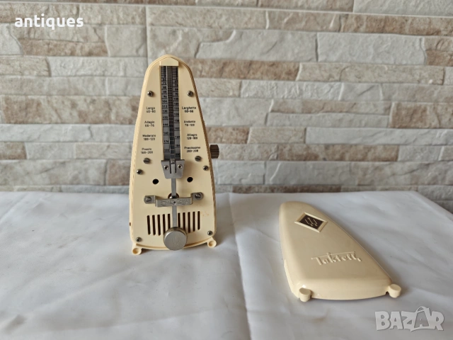 Стар немски метроном - Taktell - Made in Germany - 1970"г., снимка 3 - Антикварни и старинни предмети - 54626815