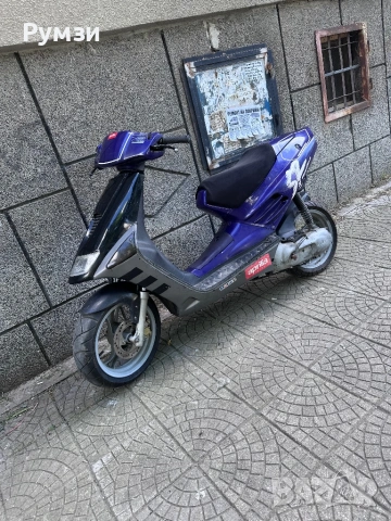 Скутер Aprilia SR 50cc водно охлаждане