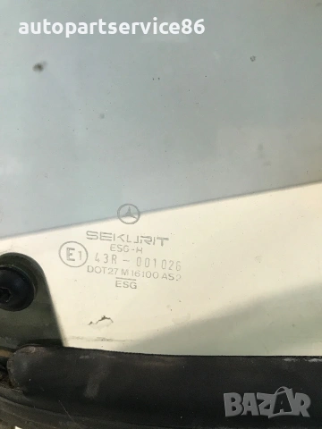 Предно дясно четвъртно стъкло на врата за Mercedes 811 (1986-1995) 43R-001026, снимка 2 - Части - 55232773