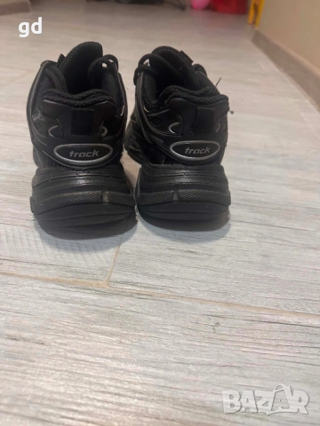 Дамски черни маратонки Balenciaga, снимка 3 - Маратонки - 54859864