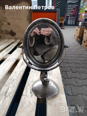 старо посребрено огледало