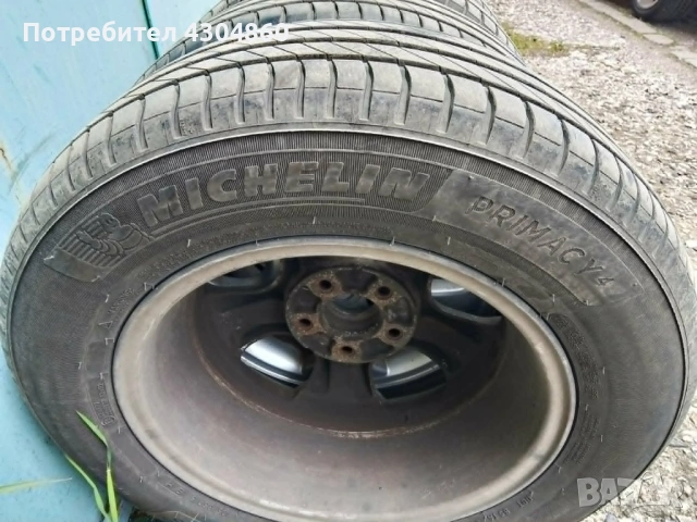 Продавам лети джанти с гуми мишелин примаси 4 195/65/15. DOT 0520, снимка 6 - Гуми и джанти - 54402139