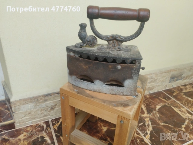 Старинна ютия на жар 