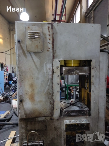 Хидравлична преса 60т., снимка 4 - Други машини и части - 54201463