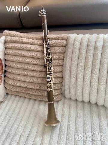 Кларинет Стара Система Добро Състояние Една Клапа Липсва На 4 Снимка Се Вижда Без Бартери в Евро