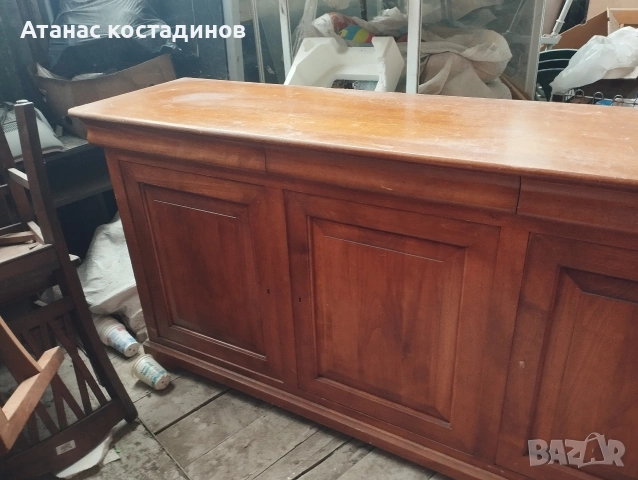 Дресоар от масивно дърво