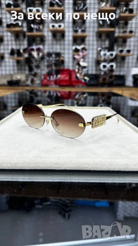 Miu Miu Слънчеви Очила С UV Защита С Подарък🎁Калъф - Различни Цветове Код E1426, снимка 2 - Слънчеви и диоптрични очила - 54028360