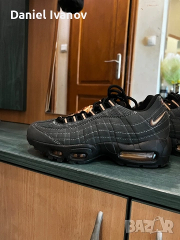 Nike Air Max 95, снимка 2 - Маратонки - 54940995