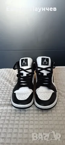 Nike air Jordan 1 mid размер 40 panda маратонки , снимка 2 - Маратонки - 55397822