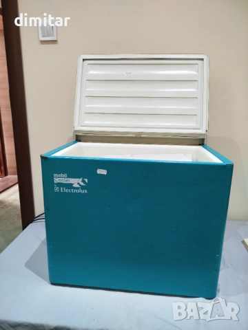 Хладилник ELECTROLUX -12V/220 V /GAZ , снимка 2 - Хладилни чанти - 54687214