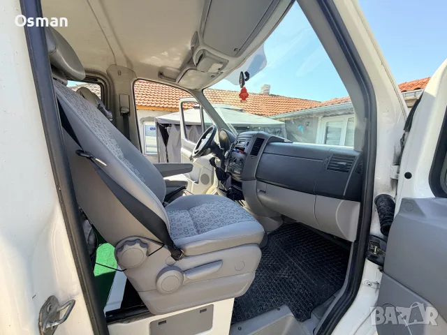 Volkswagen Crafter 2.5 TDİ, снимка 8 - Автомобили и джипове - 55667176