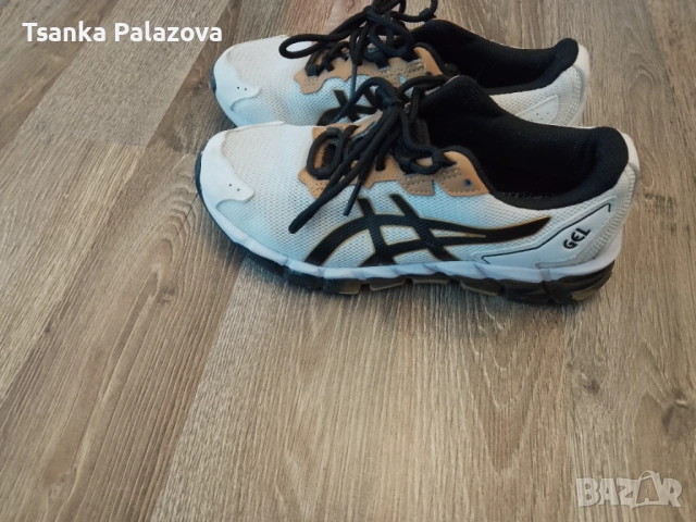Дамски маратонки Asics 36 номер 