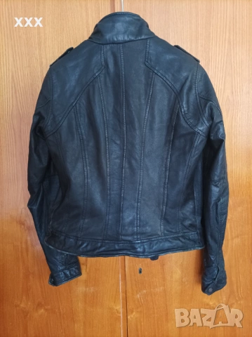 Bershka дамско кожено яке, снимка 4 - Якета - 54445330