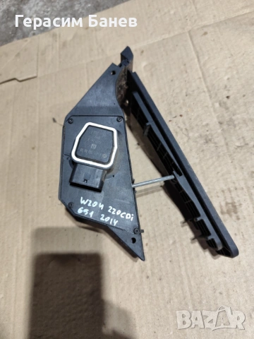 А4513000000  газ педал с потенциометър OEM MERCEDES W204 OM651 2014, снимка 2 - Части - 54306790