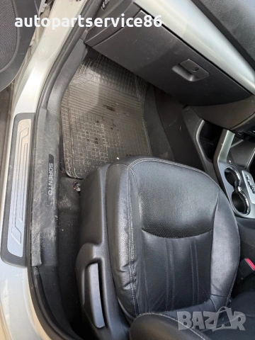 на части Kia Sorento 2.2 crdi automatic 2011, снимка 13 - Автомобили и джипове - 54760227