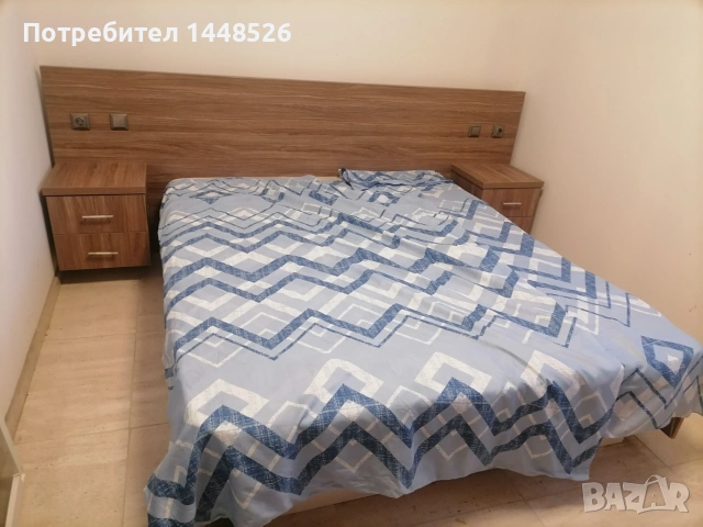 Спалня легло с двулицев матрак