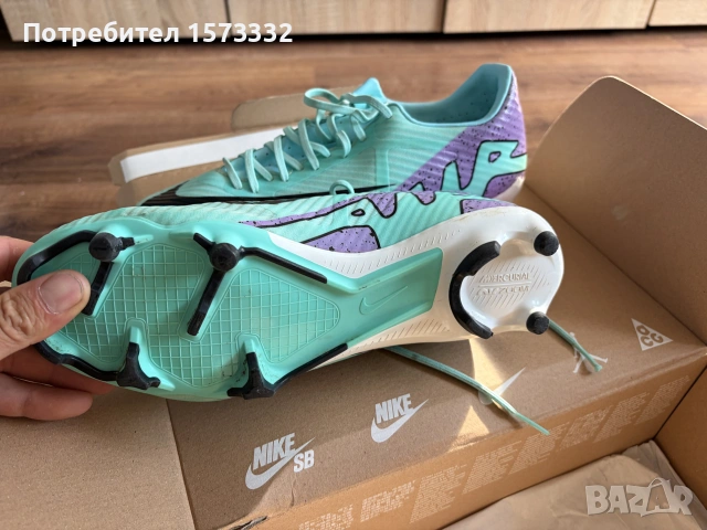 Футболни обувки Nike
, снимка 2 - Футбол - 55289288