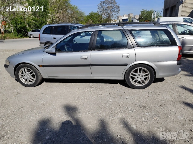 Продавам, снимка 9 - Автомобили и джипове - 54350454