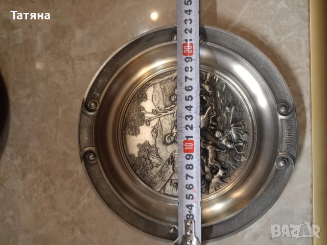 Уникални немски Декоративни чинии от калай 95% , снимка 9 - Декорация за дома - 54230654