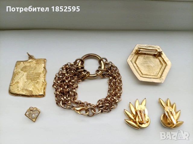 Vintage лот от обеци, брошка, гривна и висулки, снимка 3 - Обеци - 54721154