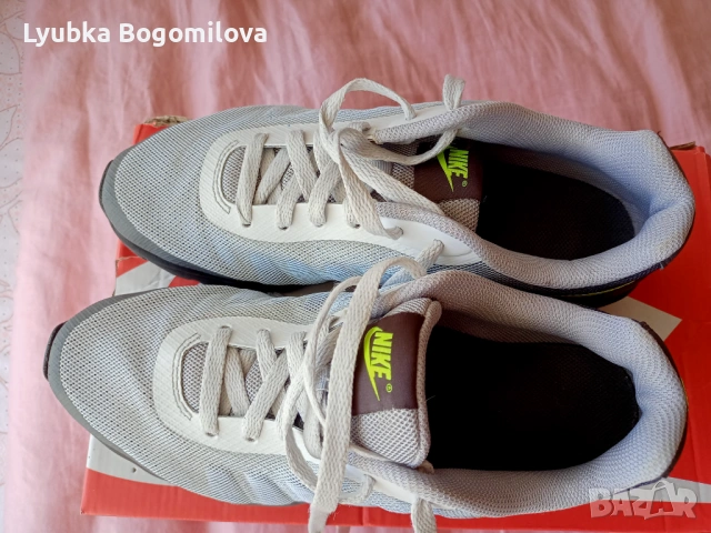 Nike Air max 40 номер, снимка 2 - Маратонки - 54549579