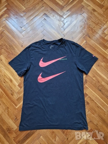Страхотна мъжка тениска NIKE размер M 