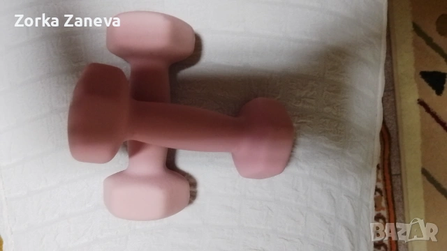 Комплект дъмбели, Винил, 2 х 2 кг, Розов, снимка 4 - Фитнес уреди - 55105148