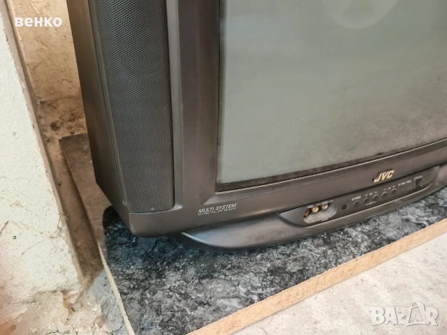 Телевизор Jvc, снимка 2 - Телевизори - 54919574