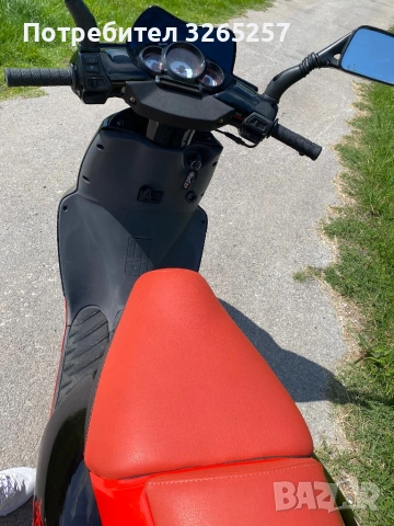 Продавам Aprilia sr, снимка 6 - Мотоциклети и мототехника - 54109722