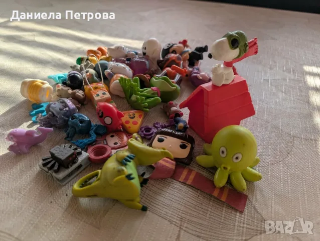 Лот фигурки и играчки Kinder