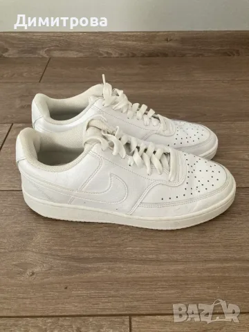 Дамски маратонки Nike, снимка 2 - Маратонки - 55299494