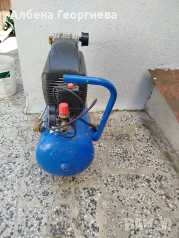 Компресор MECAFER -24 L, снимка 7 - Компресори - 55680824