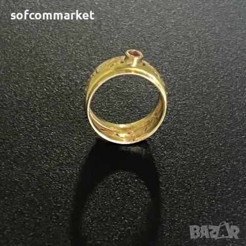 💍 Златен пръстен тип "Халка" с червен камък – 14К - 4.14 грама, снимка 2 - Пръстени - 55104295