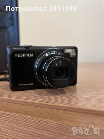 Фотоапарат Fujifilm 14Mp с подаръци, снимка 2 - Фотоапарати - 54242431