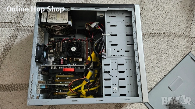 Настолен компютър Asus, снимка 4 - За дома - 54504609