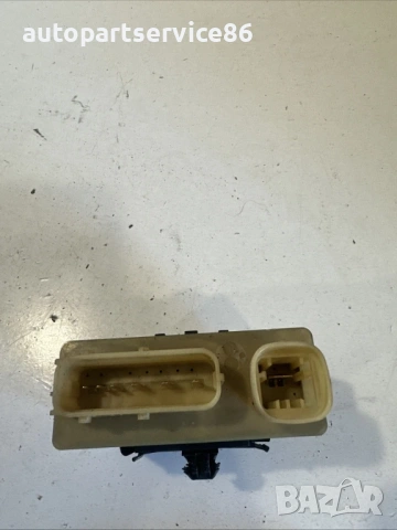 Реле за подгревни свещи за Citroen C4 Grand Picasso 2.0 HDi (2009) 9652021180, снимка 2 - Части - 54553479
