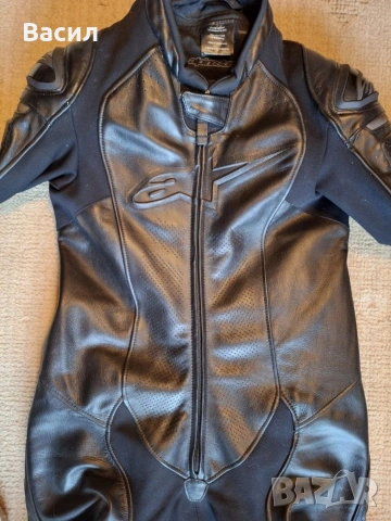 Кожен екип за мотор Alpinestar GP Plus V3, снимка 2 - Спортни дрехи, екипи - 54775258
