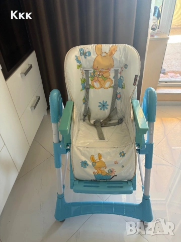 Продавам детско столче за хранене