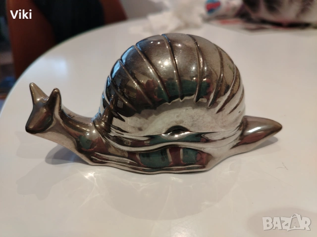 Сребърна масленка във формата на охлюв