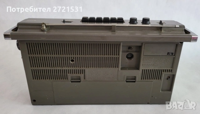 радиокасетофон Hitachi TRK7000E, снимка 2 - Радиокасетофони, транзистори - 54783878
